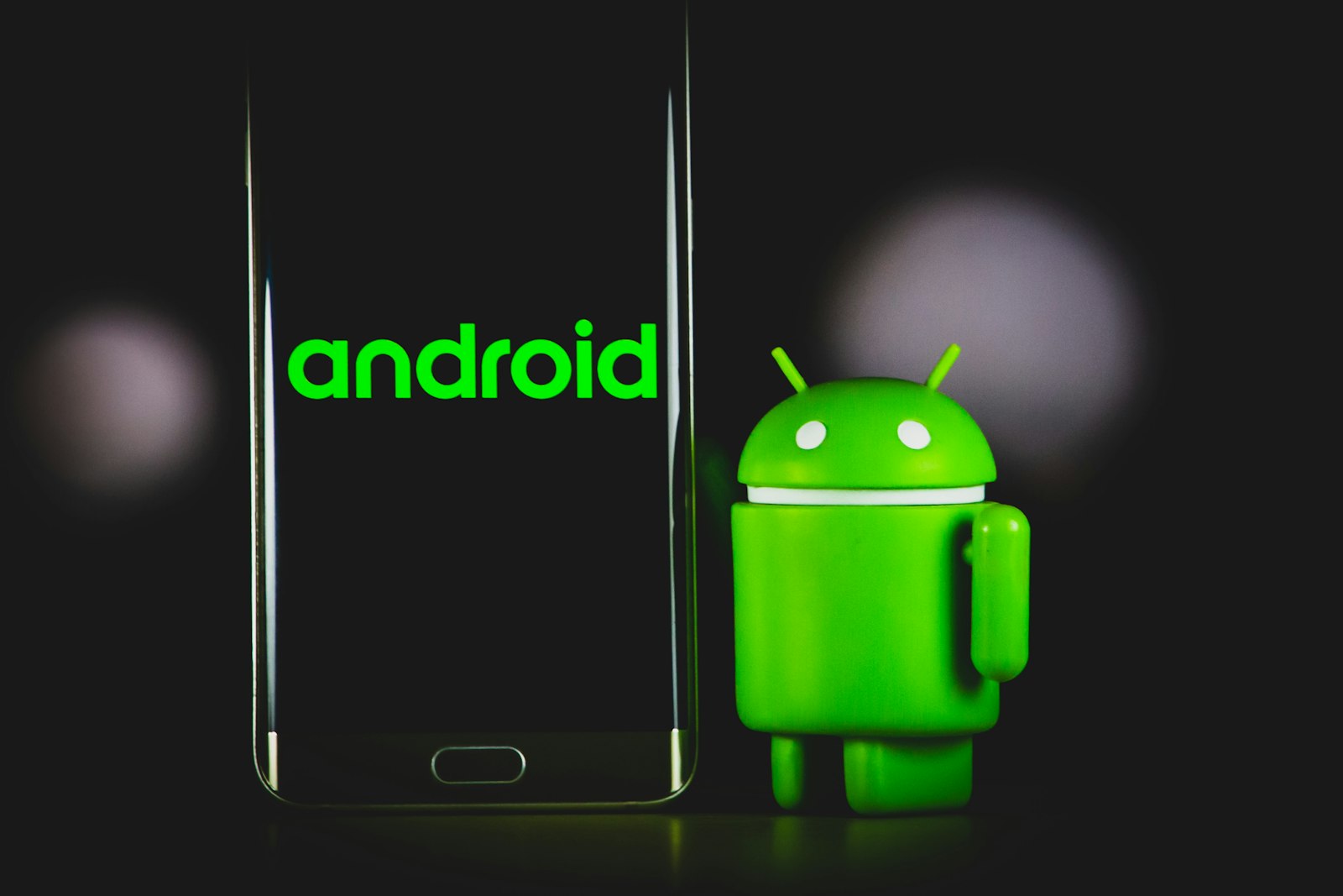 Mobile app or web app — which should you build first?
